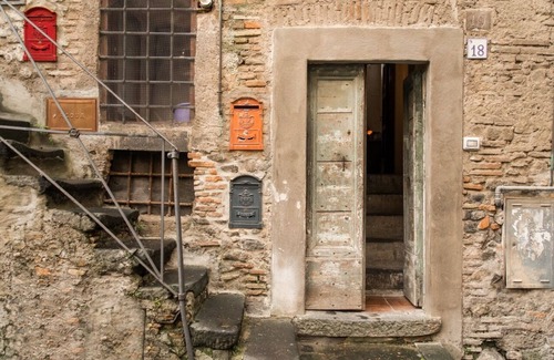 Lake Bracciano Apartment | Historic apartment by Castle on Lake Bracciano, easy access to Rome