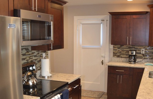 Roswell House | Historic appeal with modern luxuries!