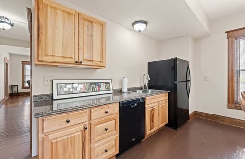 South Haven Apartment | Historic Asylum Inn: Unit 1 Downtown South Haven