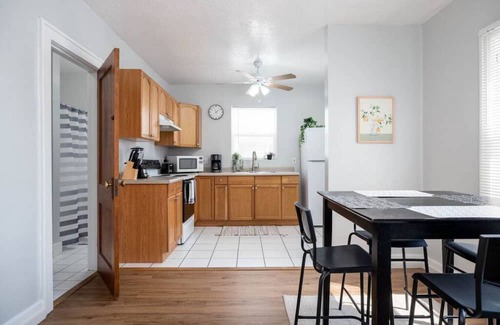 Lower Avenues Apartment | Historic Avenues Two Bedroom Suite!