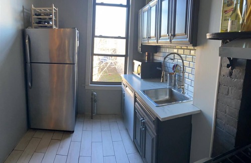 Bushwick Apartment | Historic Bushwick, Brooklyn Brownstone Apartment