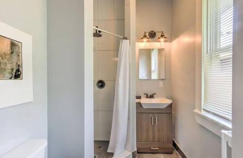 Central Midtown Apartment | Historic but Modern with Relaxing Natural Light
