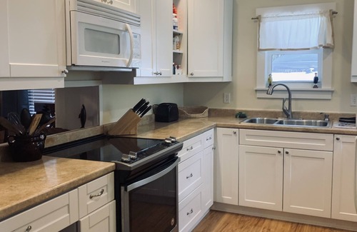 Boynton Beach House | Historic Captain Kenny's House - SCUBA, Family Friendly, Marina & Dining