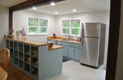 Mount Tremper House | Historic Catskills Farmhouse with Mountain Views with H/S Inter Net Remote Work