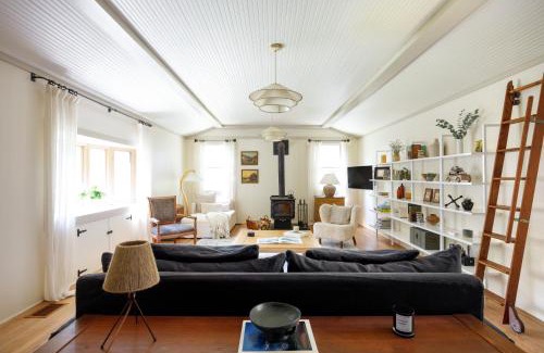Fleischmanns House | Historic Catskills Farmhouse Cottage by Belleayre