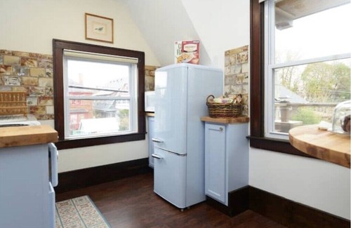 Highland Park House | Historic "Chauffeurs Quarters" Tiny House by Midtown, on Studebaker Estaten