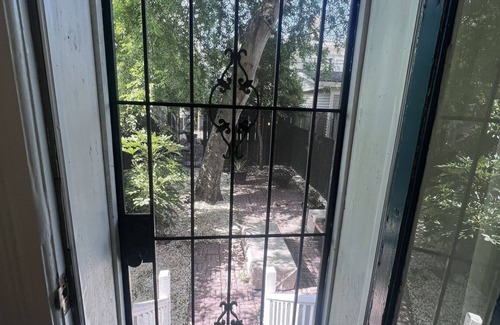 Savannah Victorian District Apartment | Historic Courtyard in Forsyth Park, Savannah, Ga.