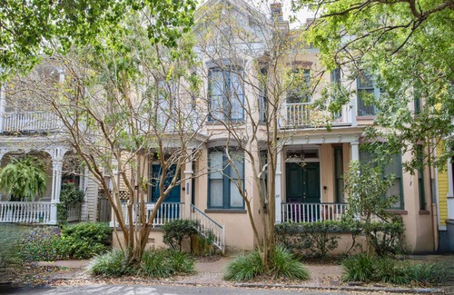 Savannah Victorian District Apartment | Historic Courtyard in Forsyth Park, Savannah, Ga.