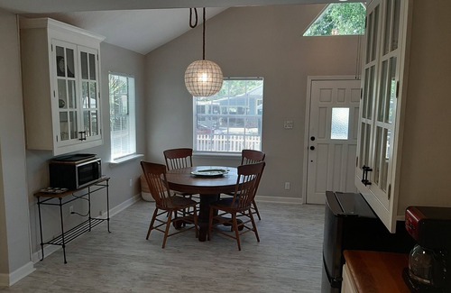 Mount Dora House | Historic "Cozy Bungalow" in the heart of Mt. Dora! Pet Friendly.