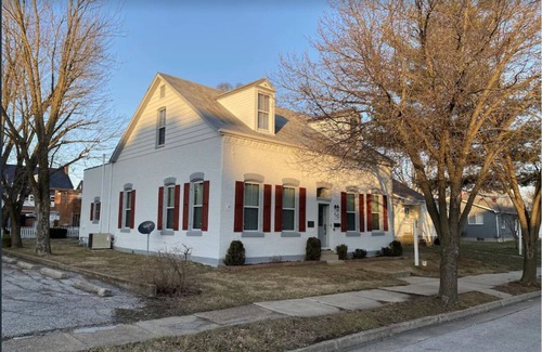 Hermann House | Historic District Inn 4 Bed/3 Bath in the heart of downtown Hermann!