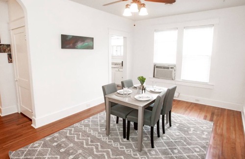 Huntsville House | Historic District with Local Art - Gallery House