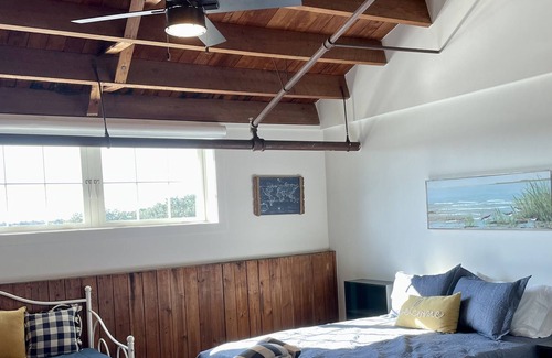 Brunswick Apartment | Historic Downtown Brunswick Studio Loft