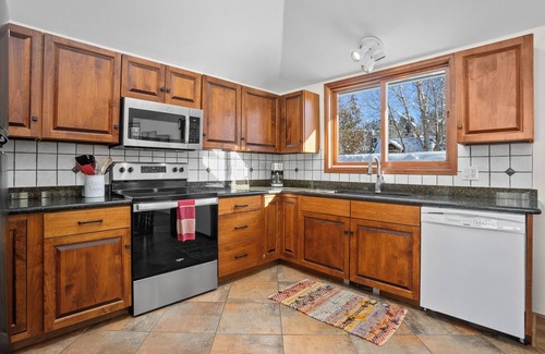 Historic District House | Historic Downtown, Private Hot Tub, Low Fees