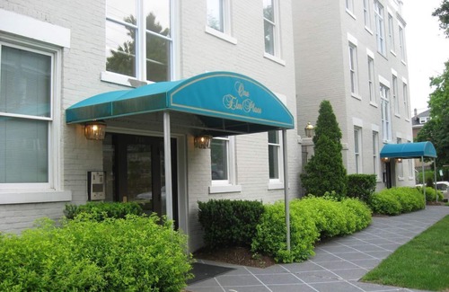 Old Southwest Condo | Historic Downtown Vibrant city 1-bedroom, 1-bath-D with Parking