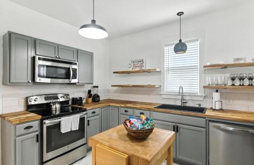 Elizabeth City House | Historic Elegance in the Heart of Elizabeth City home