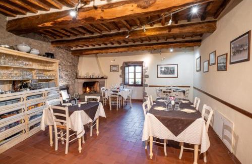 Torniella House | Historic Farmhouse Casa Del Chiodo