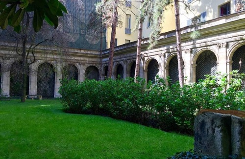 Porte-Dauphine Apartment | Historic garden view near Champs Elysées