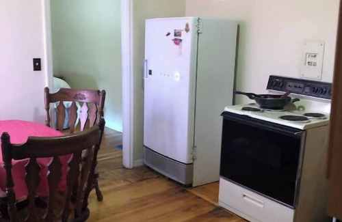 Anaconda Apartment | Historic Gavin House - Apt 5nn
