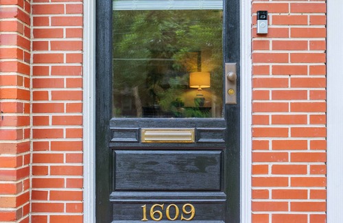 Valdosta House | Historic Gem on Williams St. Centrally Located in Valdosta Georgia