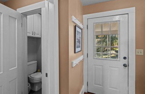 New Bern House | Historic Hartsfield House