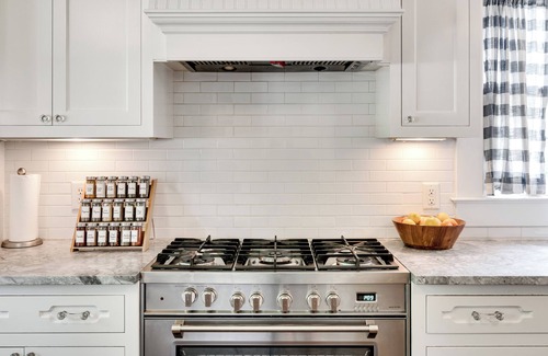 Franklin House | Historic Holloway Haven in DT Franklin w/fire-pit