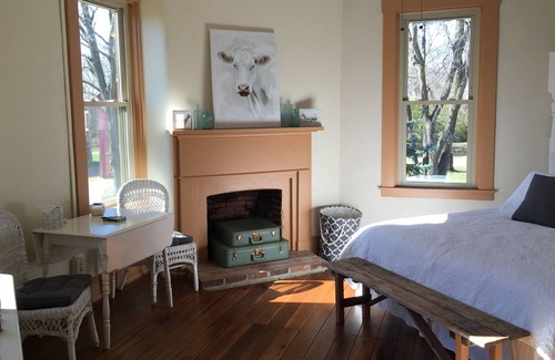 Fairborn House | Historic home (circa 1834) on 18 acre country setting with 2 story balcony