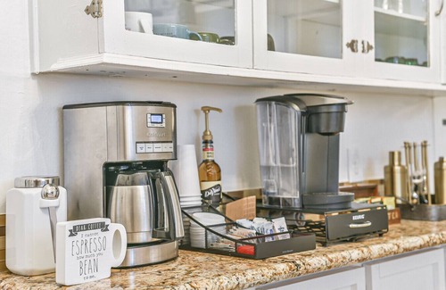 Galveston House | Historic home close to Beach and Downtown