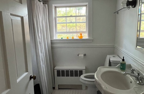 East Chatham House | Historic home in country hamlet. 30 min to Tanglewood, Hudson, Berkshires + more