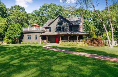 Westhampton House | Historic Home with Pool in Westhampton