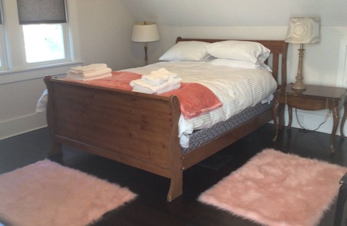 Honesdale House | Historic House near lakes, rivers and skiing