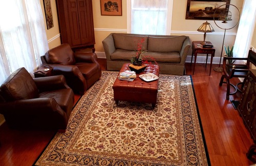 Ozark House | Historic House walking distance to Ozark Square and restaurants