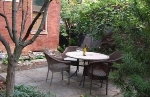 Lexington House | Historic House with Gardens Near Universities & Downtown