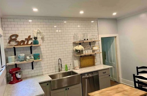 Cooperstown House | Historic Inn Rental, Great Location & Spacious