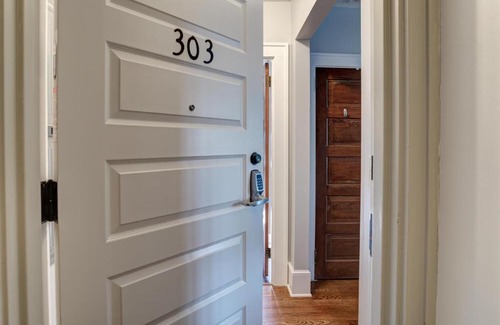 Asheville House | Historic King James 303