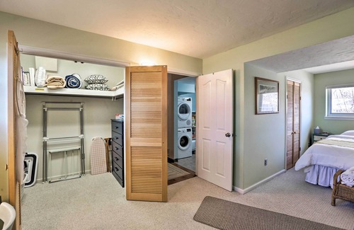 Lafayette Apartment | Historic Lafayette Beautiful Boulder County Efficiency Apartment