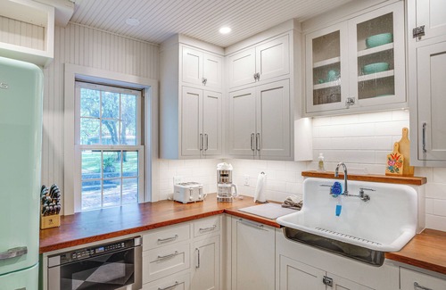 Ripon House | Historic Lakefront Home w/Dock on Green Lake!