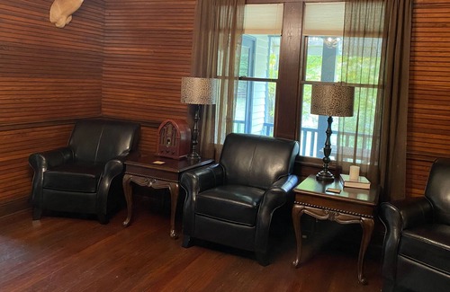 Mars Hill House | Historic Lodge and Event Center with 12 bedrooms on 14 acres