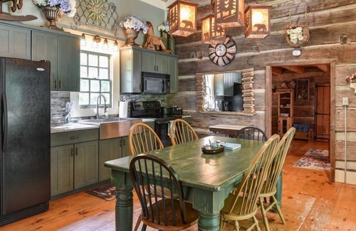 Maggie Valley Cabin | Historic Log Cabin, Yard, Firepit, Fireplace, WIFI , Private