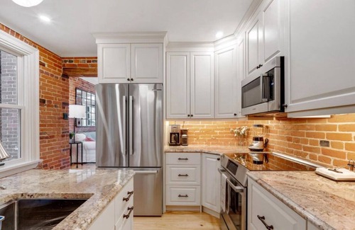 Chestertown House | Historic luxury townhouse in the heart of downtown Chestertown