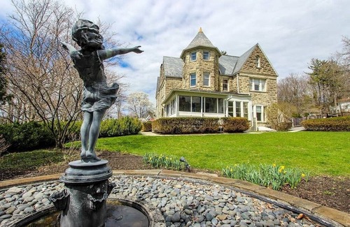 Ithaca House | Historic Mansion at Fountain Place in Downtown Ithaca