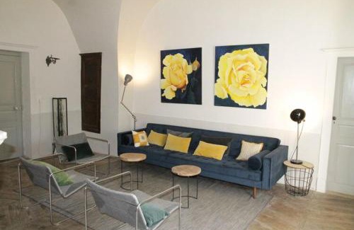 Cenevieres House | Historic mansion by the River Lot in Cénevières