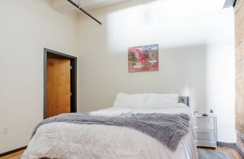 Downtown Richmond Apartment | Historic Meets Modern - Loft in Heart of Dntwn RVA