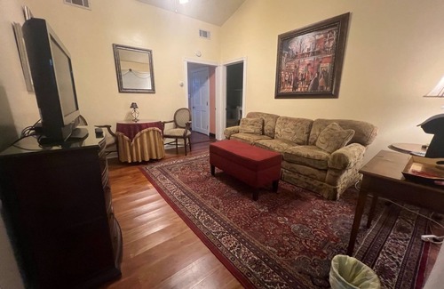 Hammond Bed & Breakfast | Historic Michabelle Inn