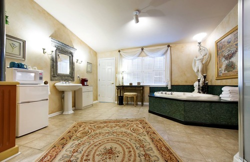 Hammond Bed & Breakfast | Historic Michabelle Inn