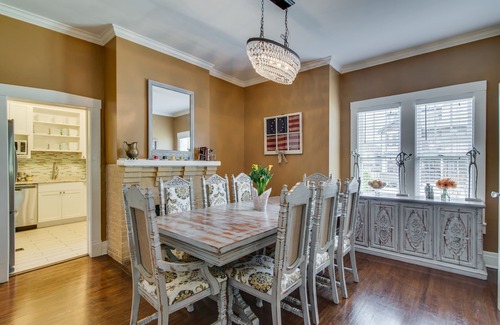 Nashville House | Historic Nashville White House,Close To Downtown&Greenway,Sleeps 12,Fenced Yard!