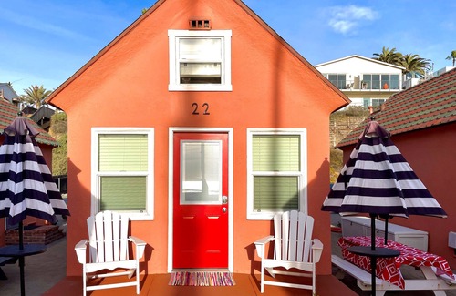 Townsite Cottage | Historic oceanfront studio with direct beach access, alfresco dining, & smart TV
