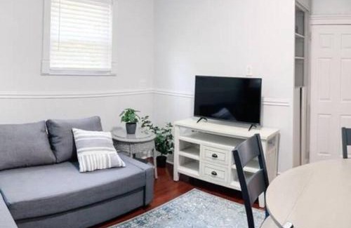 New Haven Apartment | Historic peaceful apartment