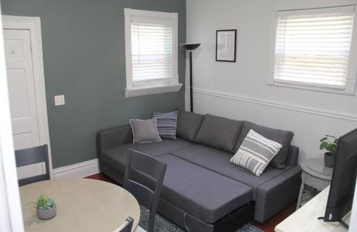 New Haven Apartment | Historic peaceful apartment
