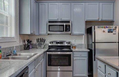 Sylvan Hills House | Historic, Rustic two level home- South Atlanta