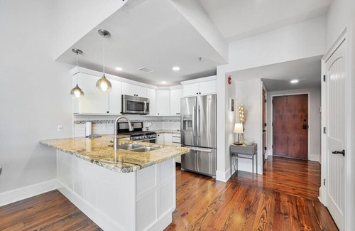 Downtown Asheville Condo | Historic S&W Building Condo with Private 50 ft Terrace